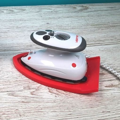 Angebot! Mini-Dampfbügeleisen mit Silikonmatte