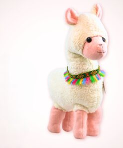 Das fertige Produkt Alpaka Anton aus DIY-Nähbaukastenserie von cuci cuci