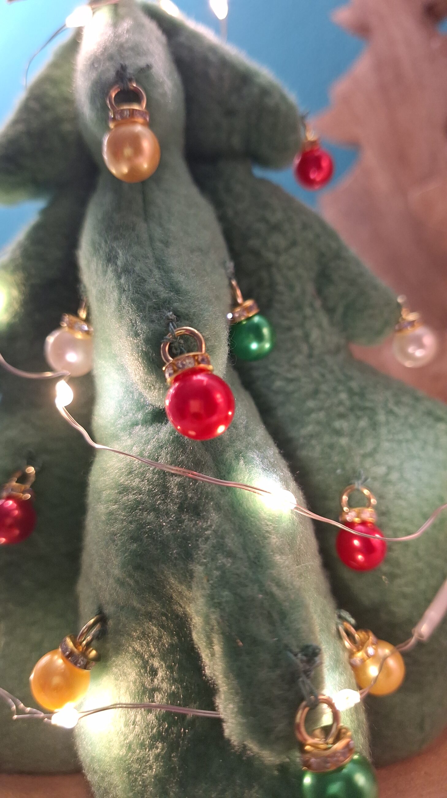 DIY Tannenbäumchen mit Lichterkette im Set – Bild 6